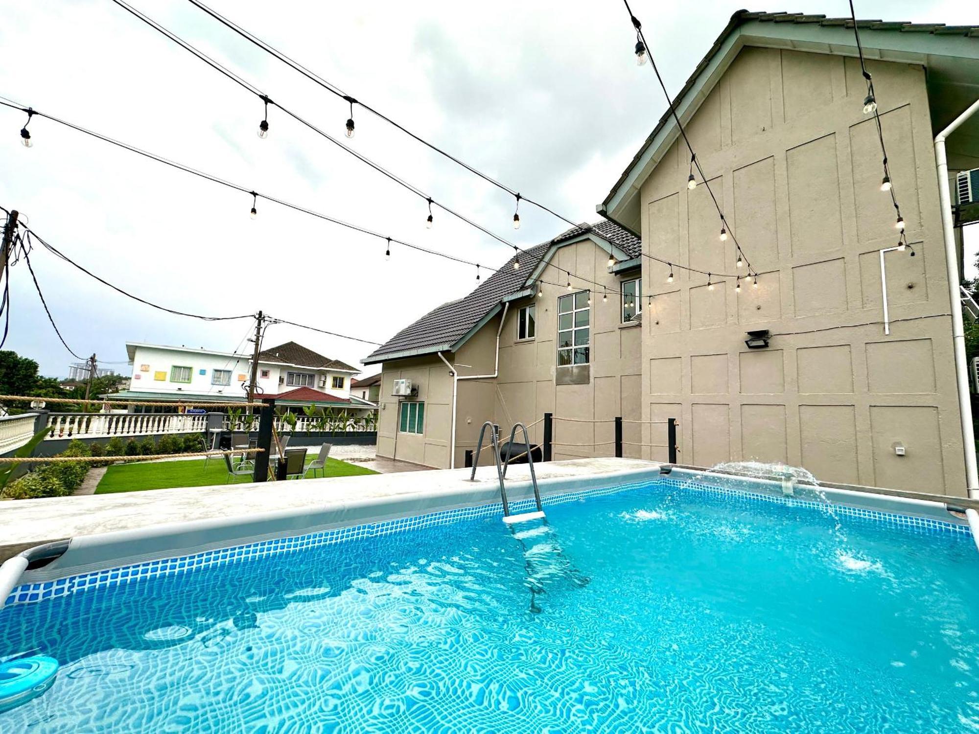 Bnb Country Homestay, Rawang - 16 Pax, Pool, Huge Garden Exterior photo