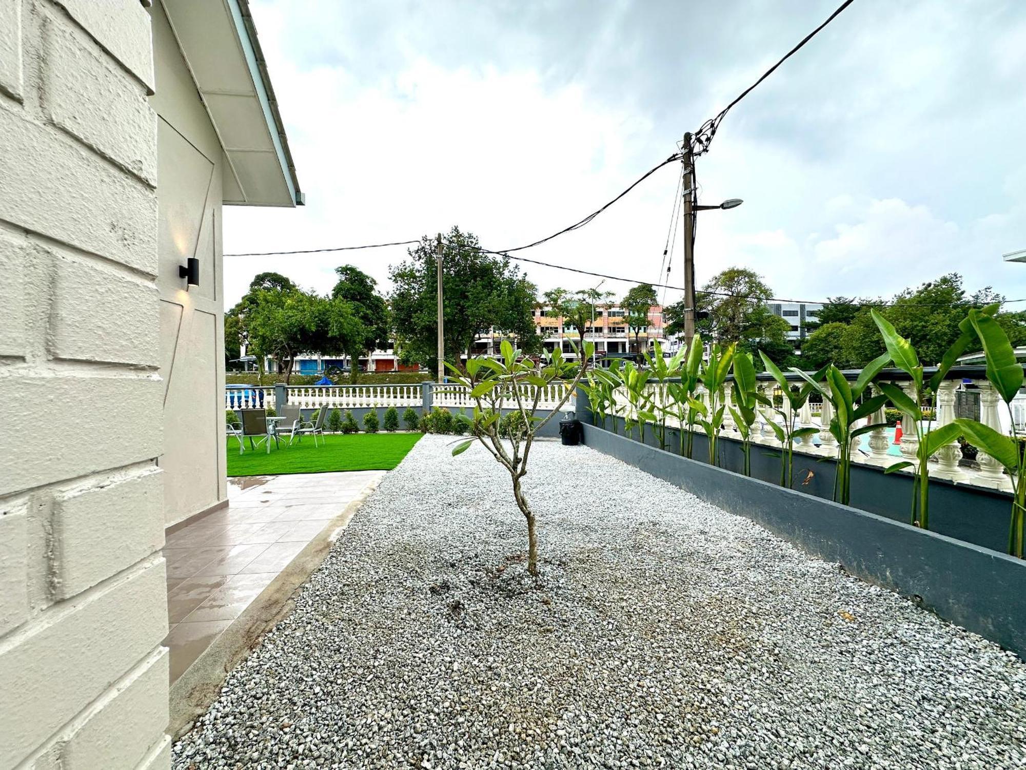 Bnb Country Homestay, Rawang - 16 Pax, Pool, Huge Garden Exterior photo