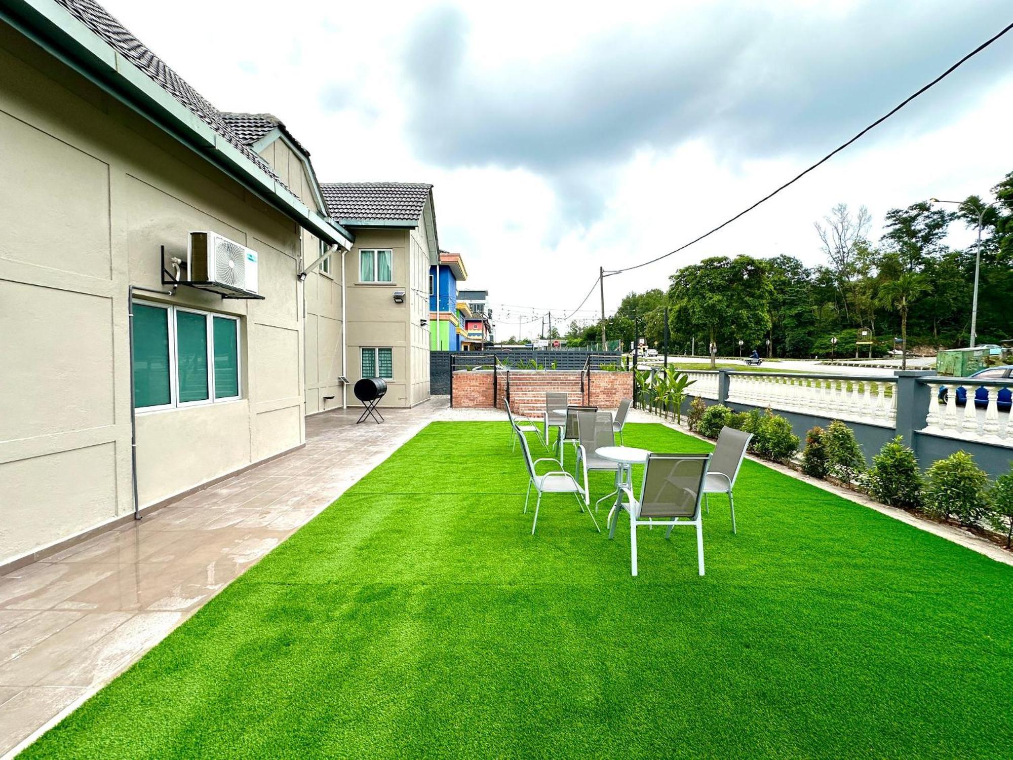 Bnb Country Homestay, Rawang - 16 Pax, Pool, Huge Garden Exterior photo