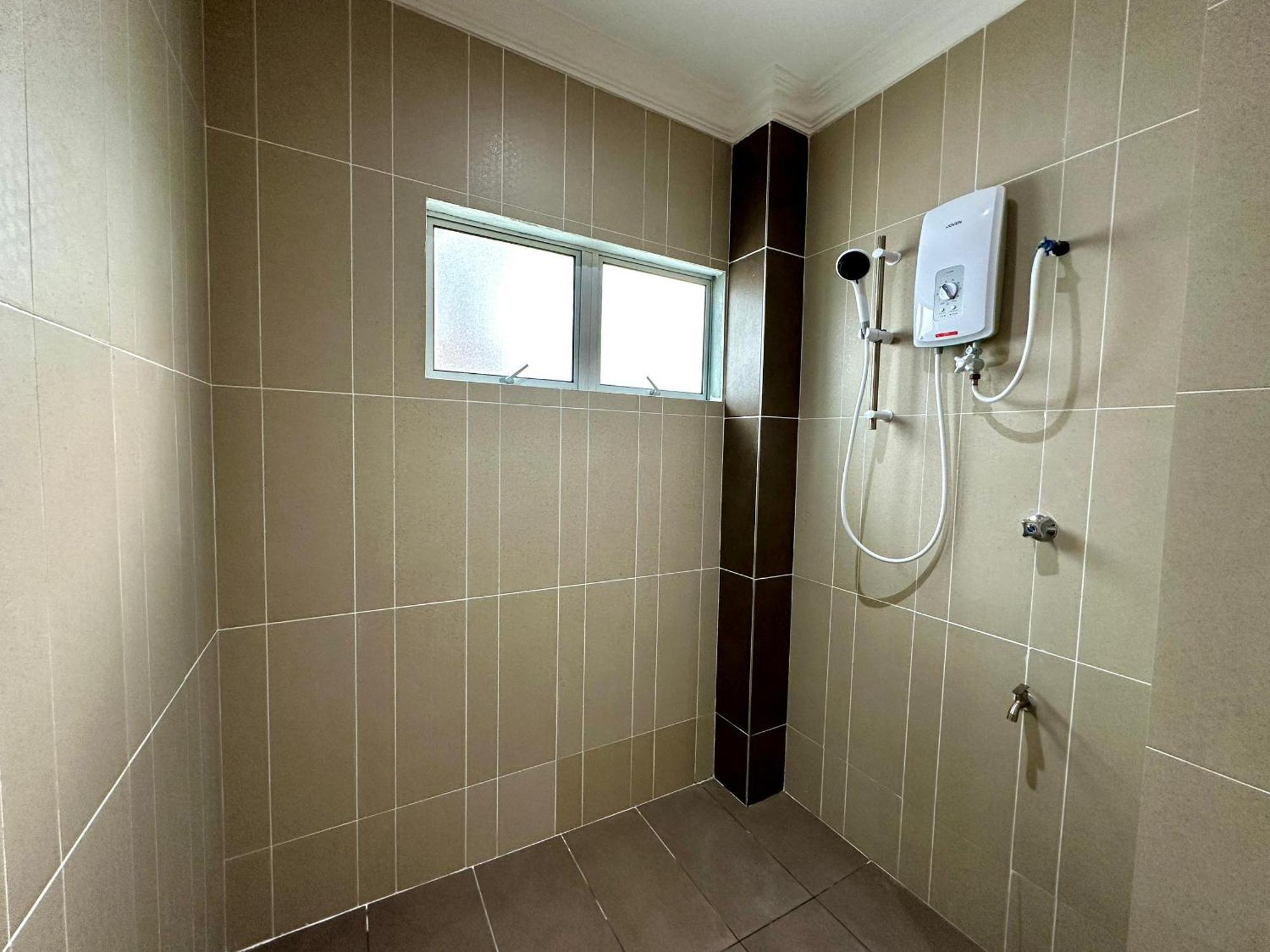 Bnb Country Homestay, Rawang - 16 Pax, Pool, Huge Garden Exterior photo