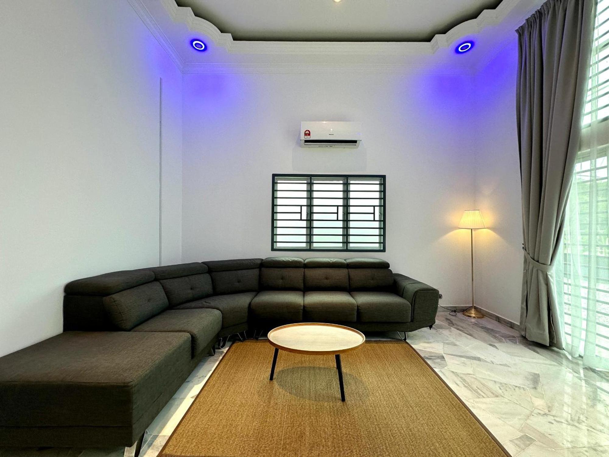 Bnb Country Homestay, Rawang - 16 Pax, Pool, Huge Garden Exterior photo